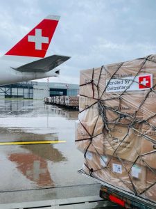 Nhập hàng Thụy Sĩ đường hàng không và đường biển về Việt Nam